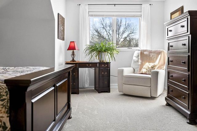72 THISTLE DOWN COURT, Appleton, WI 54915