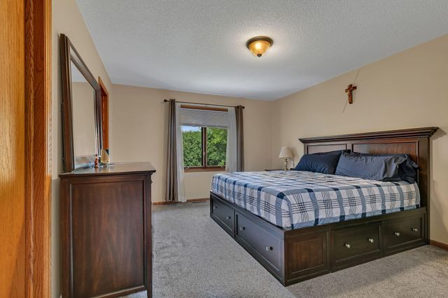 1905 Prairie Hill Road, Saint Cloud, MN 56301