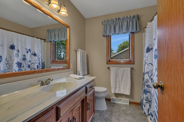 1905 Prairie Hill Road, Saint Cloud, MN 56301