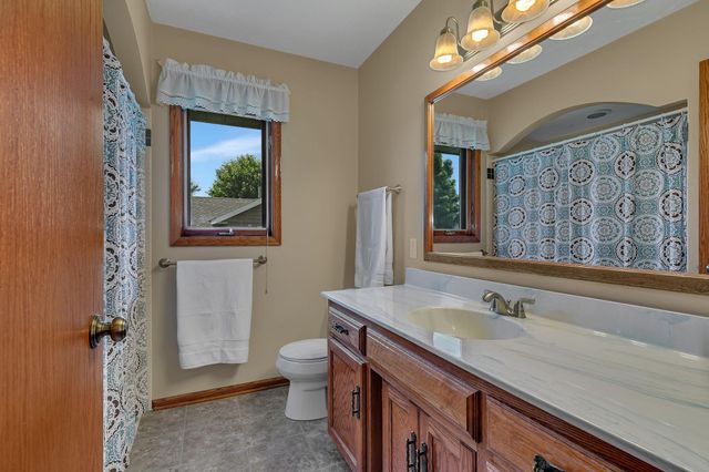 1905 Prairie Hill Road, Saint Cloud, MN 56301