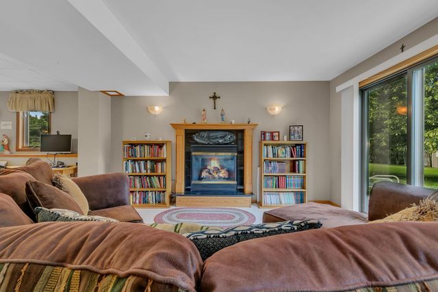 1905 Prairie Hill Road, Saint Cloud, MN 56301