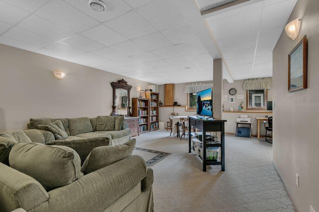 1905 Prairie Hill Road, Saint Cloud, MN 56301