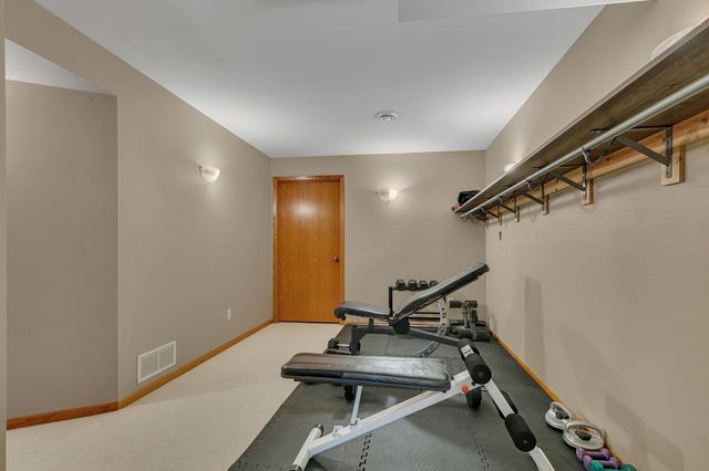 1905 Prairie Hill Road, Saint Cloud, MN 56301