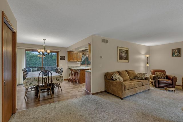 1905 Prairie Hill Road, Saint Cloud, MN 56301