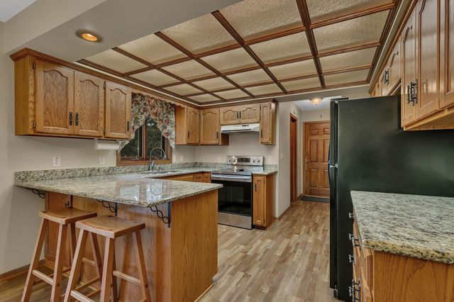 1905 Prairie Hill Road, Saint Cloud, MN 56301