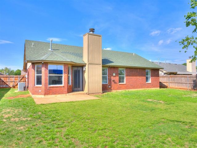 912 W Tesio Way, Mustang, OK 73064