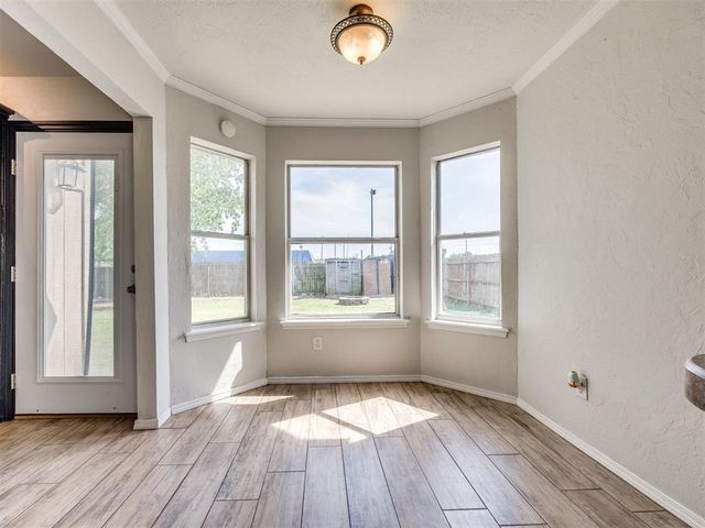 912 W Tesio Way, Mustang, OK 73064