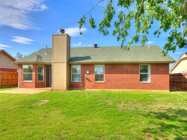 912 W Tesio Way, Mustang, OK 73064