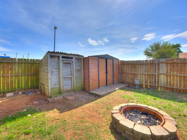 912 W Tesio Way, Mustang, OK 73064
