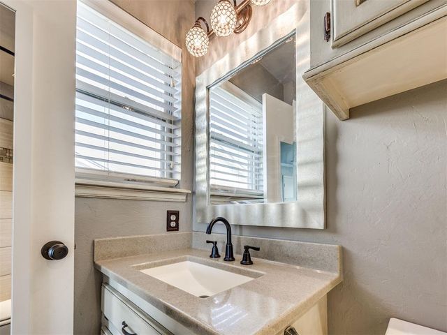 912 W Tesio Way, Mustang, OK 73064
