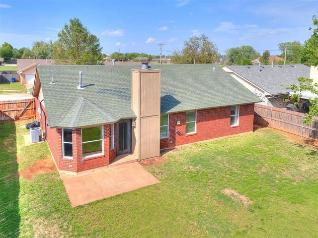 912 W Tesio Way, Mustang, OK 73064