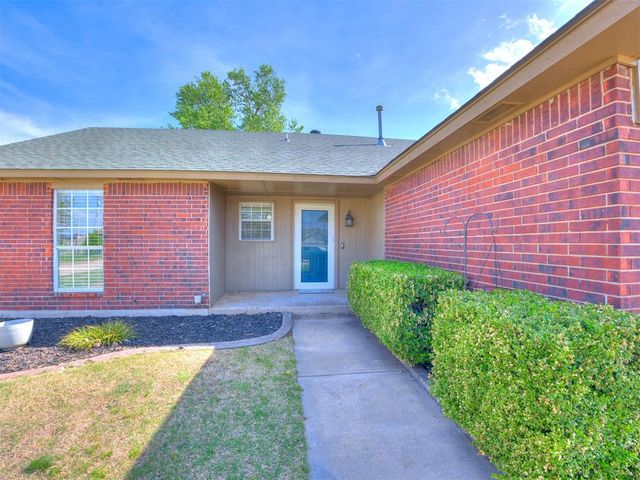 912 W Tesio Way, Mustang, OK 73064