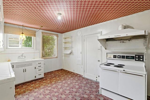 954 Broadleaf Lane, San Jose, CA 95128