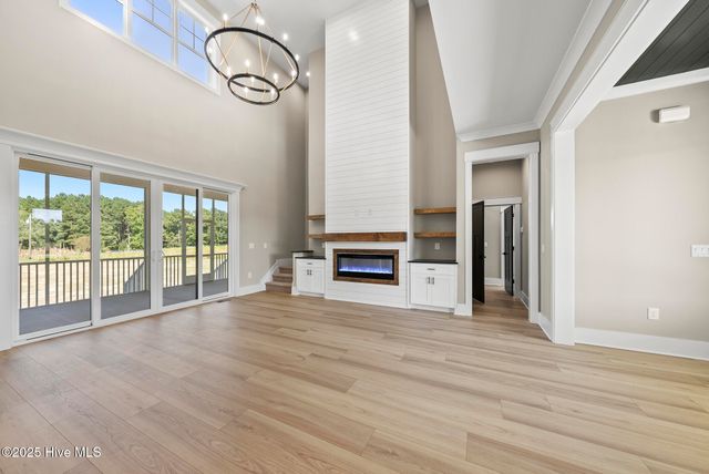 2560 Lassiter Road, Four Oaks, NC 27524