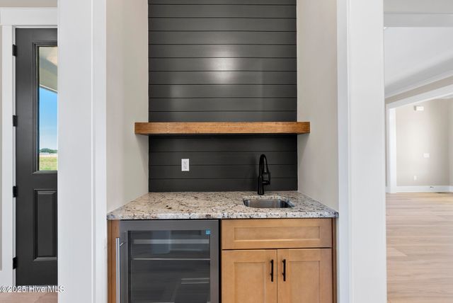 2560 Lassiter Road, Four Oaks, NC 27524