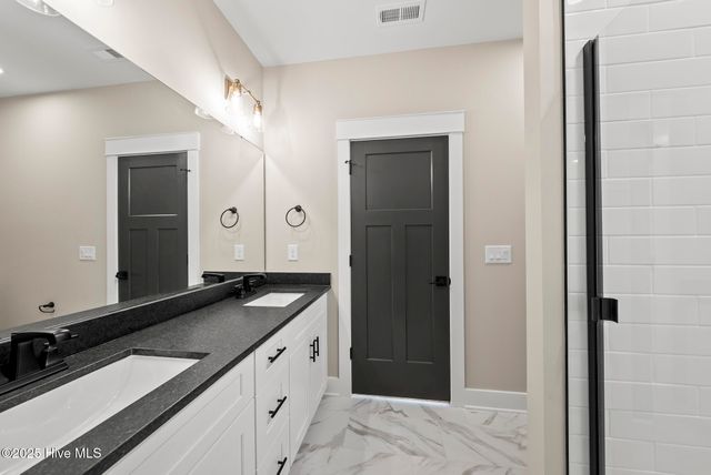 2560 Lassiter Road, Four Oaks, NC 27524