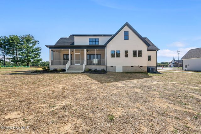 2560 Lassiter Road, Four Oaks, NC 27524