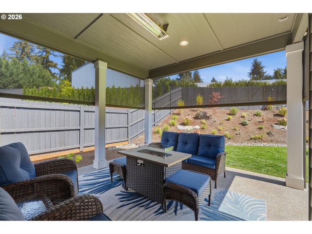 16164 SERRES FARMS Way, Oregon City, OR 97045