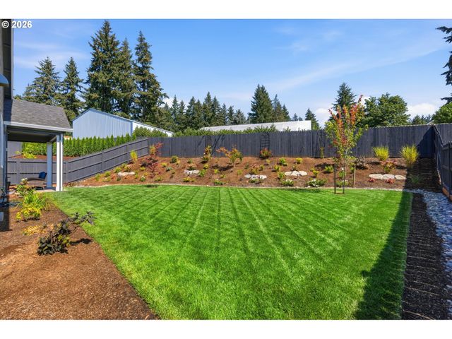 16164 SERRES FARMS Way, Oregon City, OR 97045