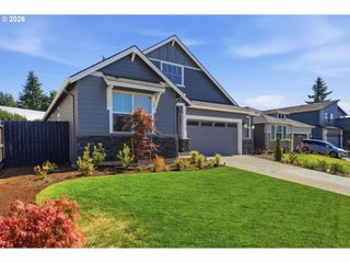16164 SERRES FARMS Way, Oregon City, OR 97045