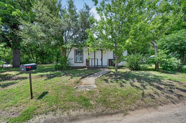 601 Royal Street, Cleburne, TX 76031