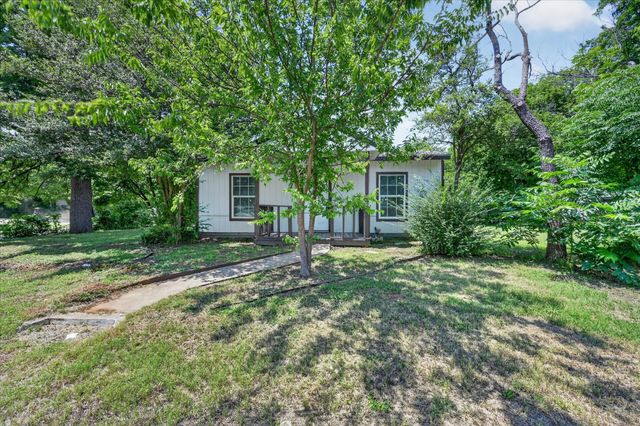 601 Royal Street, Cleburne, TX 76031