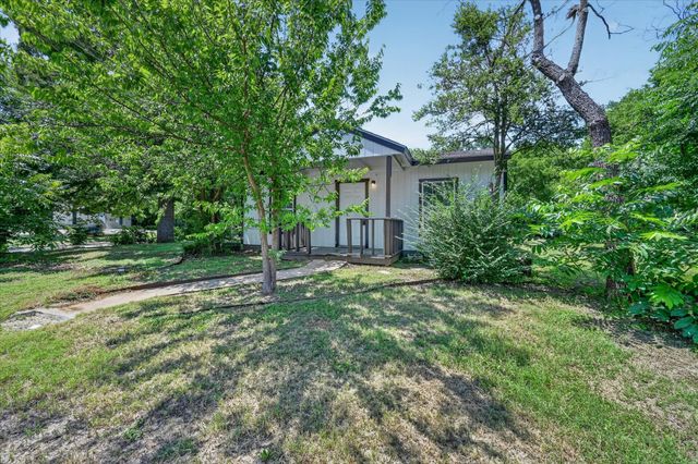601 Royal Street, Cleburne, TX 76031