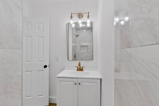 928 Hackamore Street, White Settlement, TX 76108