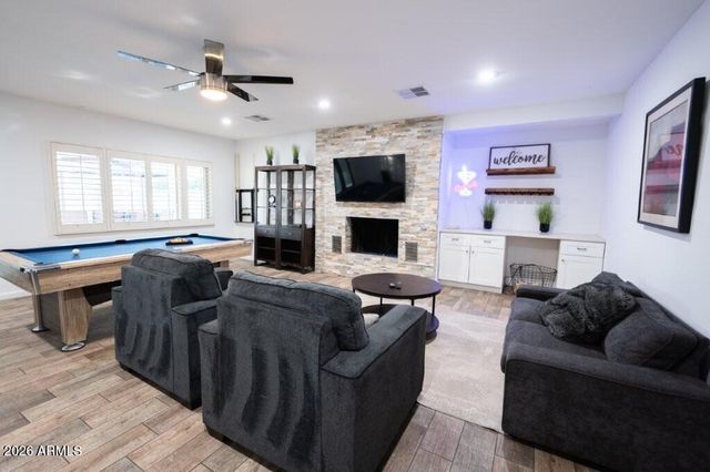8331 E MEADOWBROOK Avenue, Scottsdale, AZ 85251