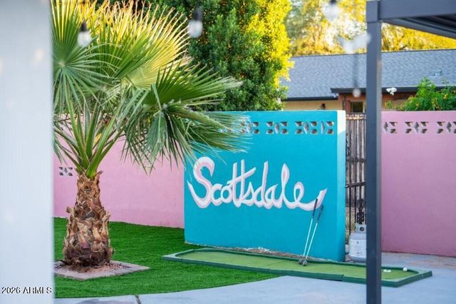 8331 E MEADOWBROOK Avenue, Scottsdale, AZ 85251
