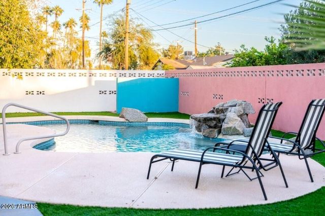 8331 E MEADOWBROOK Avenue, Scottsdale, AZ 85251