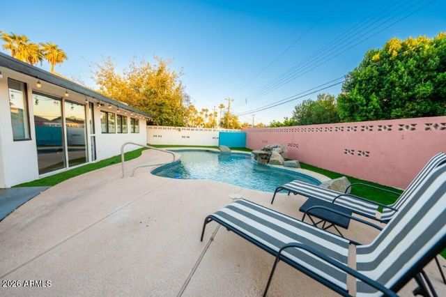 8331 E MEADOWBROOK Avenue, Scottsdale, AZ 85251