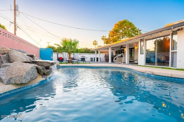 8331 E MEADOWBROOK Avenue, Scottsdale, AZ 85251