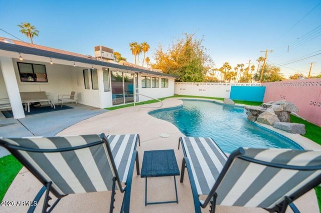 8331 E MEADOWBROOK Avenue, Scottsdale, AZ 85251