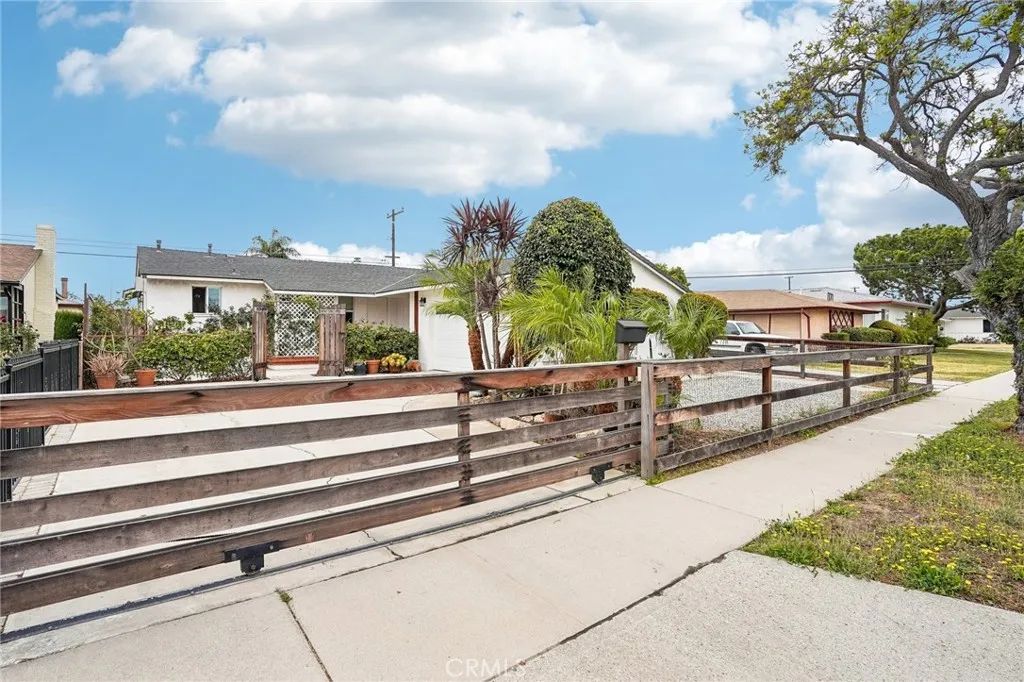 13808 Casimir Avenue, Gardena, CA 90249
