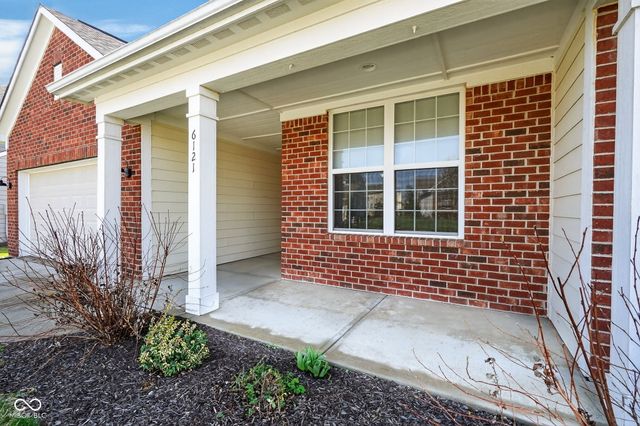 6121 Marigold Court, Whitestown, IN 46075
