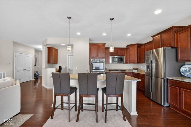 6121 Marigold Court, Whitestown, IN 46075