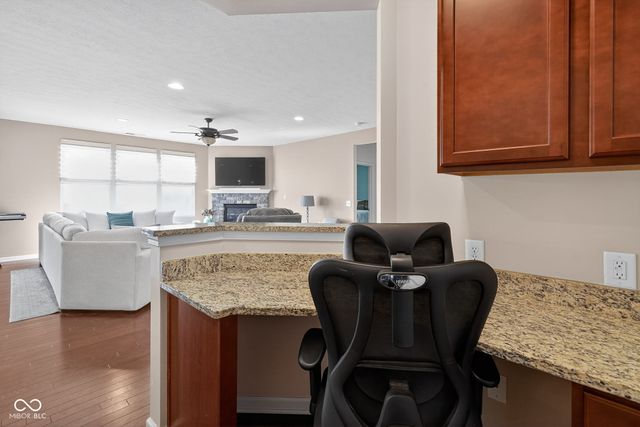 6121 Marigold Court, Whitestown, IN 46075