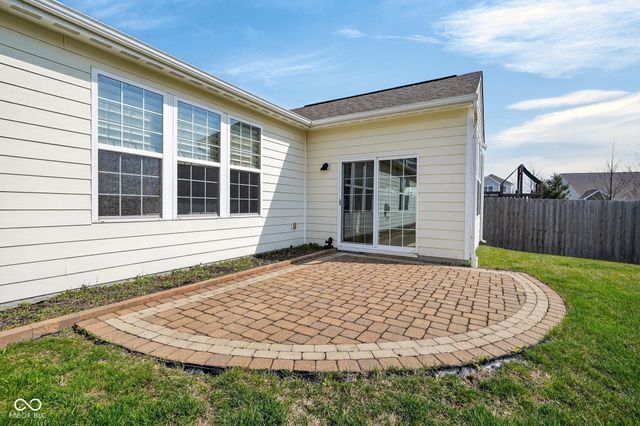 6121 Marigold Court, Whitestown, IN 46075