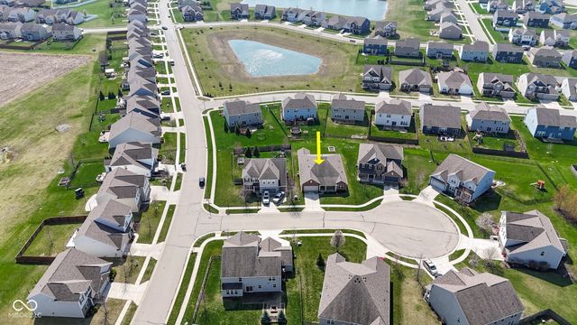 6121 Marigold Court, Whitestown, IN 46075