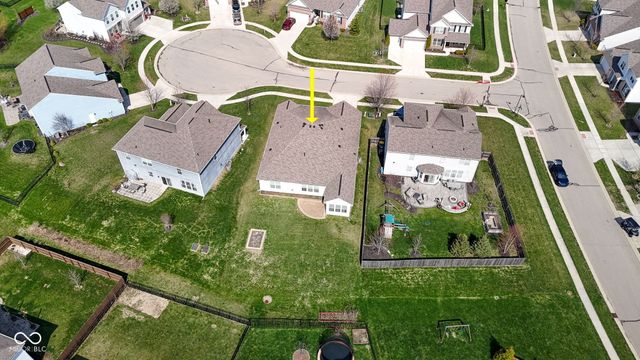 6121 Marigold Court, Whitestown, IN 46075