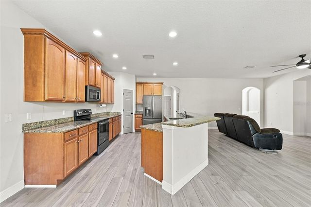 3403 WALDEN RESERVE DRIVE, Plant City, FL 33566