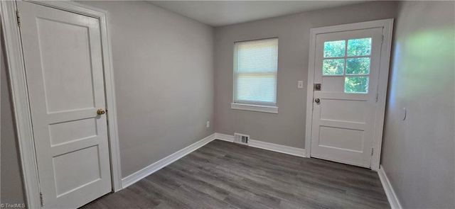 2912 Woodleigh Street 2, Winston-salem, NC 27127