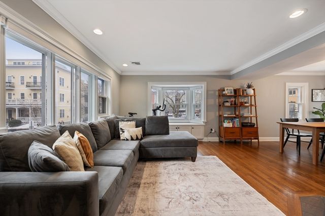 333 W 4th St 333, Boston, MA 02127