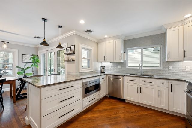 333 W 4th St 333, Boston, MA 02127