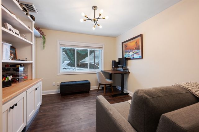 333 W 4th St 333, Boston, MA 02127