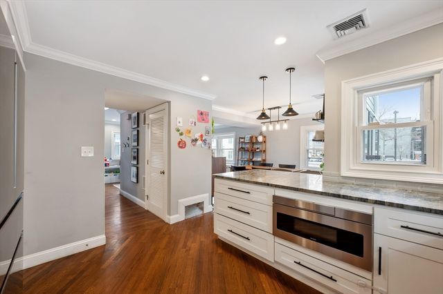 333 W 4th St 333, Boston, MA 02127