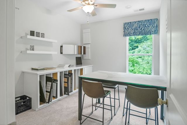 143 Ironhorse Way, Dickson, TN 37055