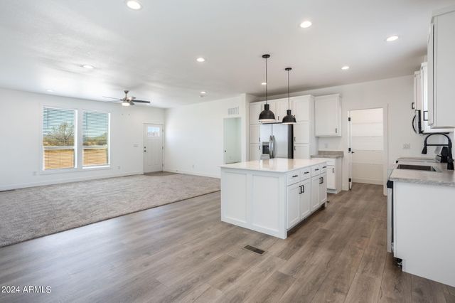 51937 W Wildwood Road, Maricopa, AZ 85139