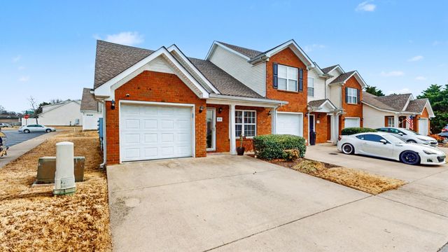 876 Wolves Den Pl, Murfreesboro, TN 37128